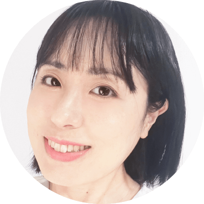40代女性 モデル カラコン初心者